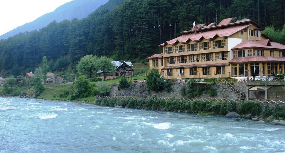 Sheila Anne Houseboat, Srinagar 3